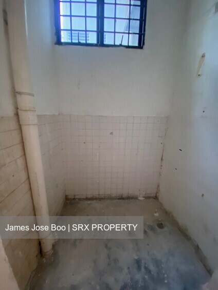 Super busy amk central shop | near mrt | avail soon  (D20), Shop House #530720181